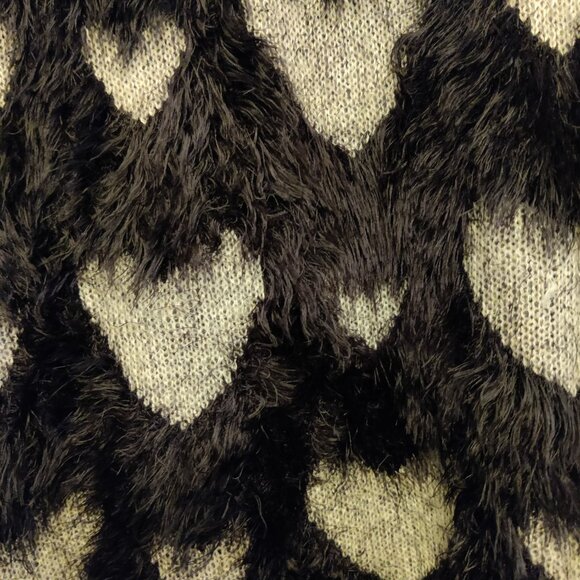 Finn & Clover SZ-S Black with Cream Hearts Sweater - Picture 5 of 6